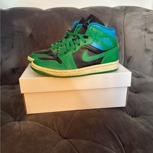 Jordan 1 Mid Lucky Green Aquatone Size 6 With Box